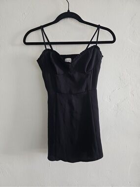 Aritzia Wilfred Black Spaghetti Strap Frill Sweetheart Neckline Mini Dress